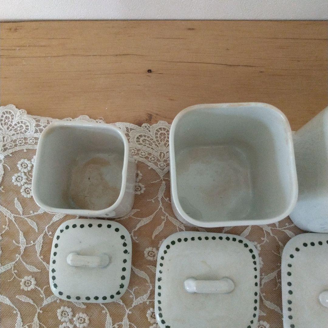 アンティーク陶器入れ物4つセット