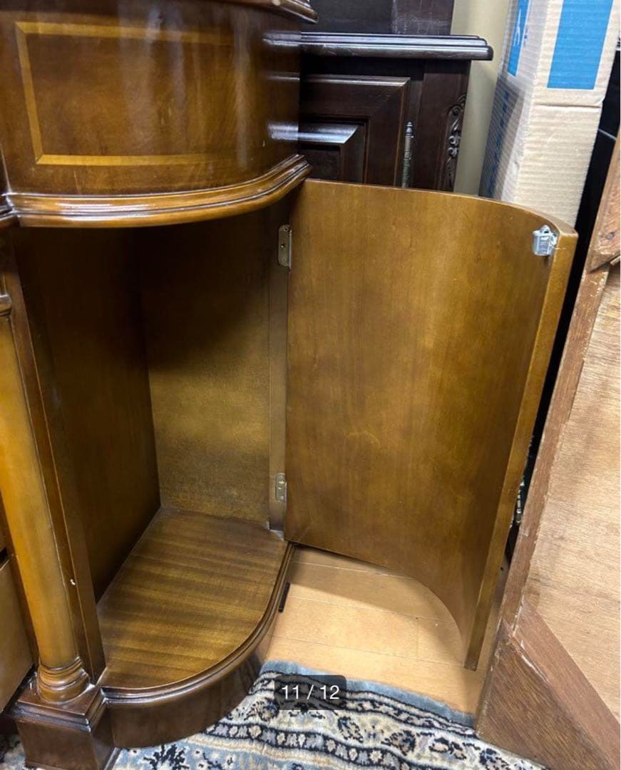 【イタリア製】送料込 サイドボード ヴィンテージ 重量感