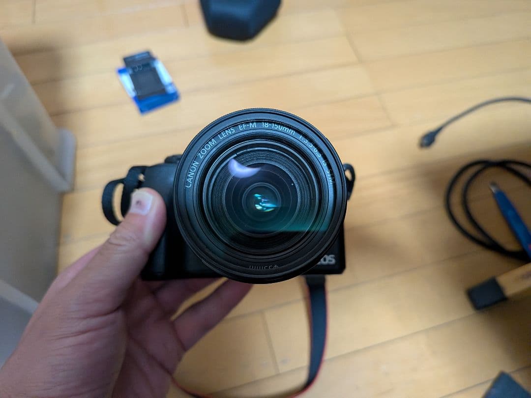 Canon EOS Kiss M EF-M18-150 レンズキット ブラック