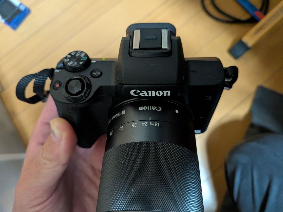 Canon EOS Kiss M EF-M18-150 レンズキット ブラック