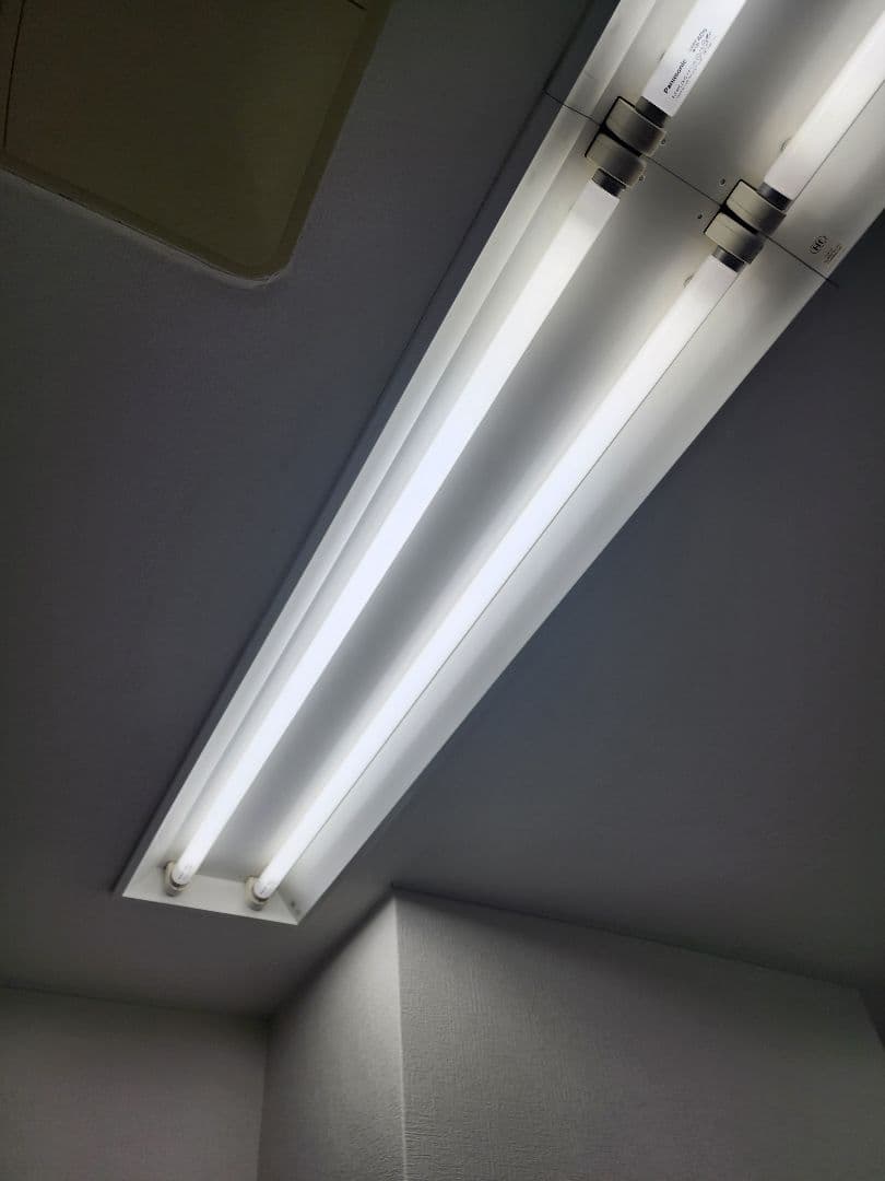 【新品】【送料込】Panasonic 直管パルック蛍光灯 40形 昼光色 10本