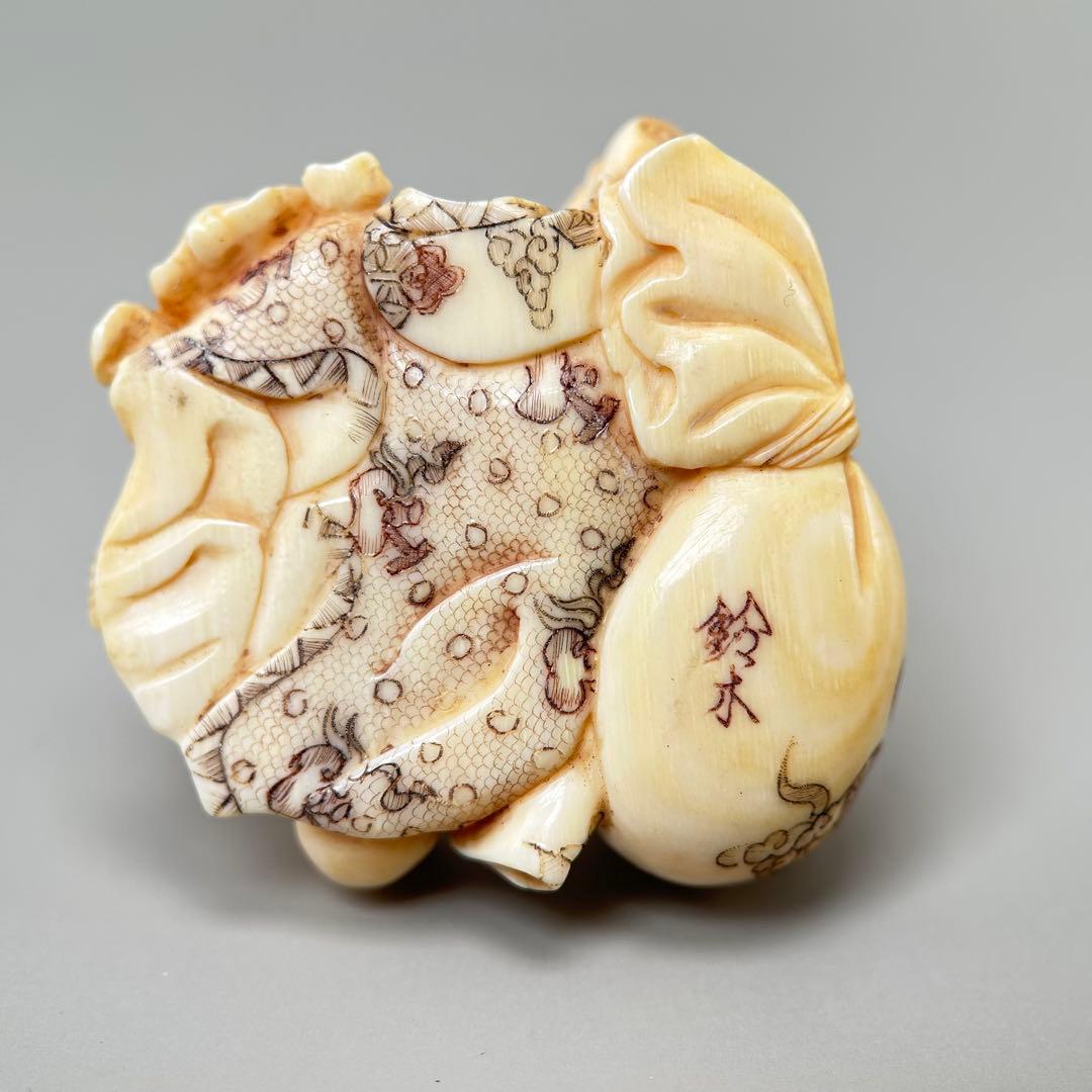 釈迦と子供たちの彫刻極上　根付　天然素材アンティーク骨董飾り物古美術置物細密細工