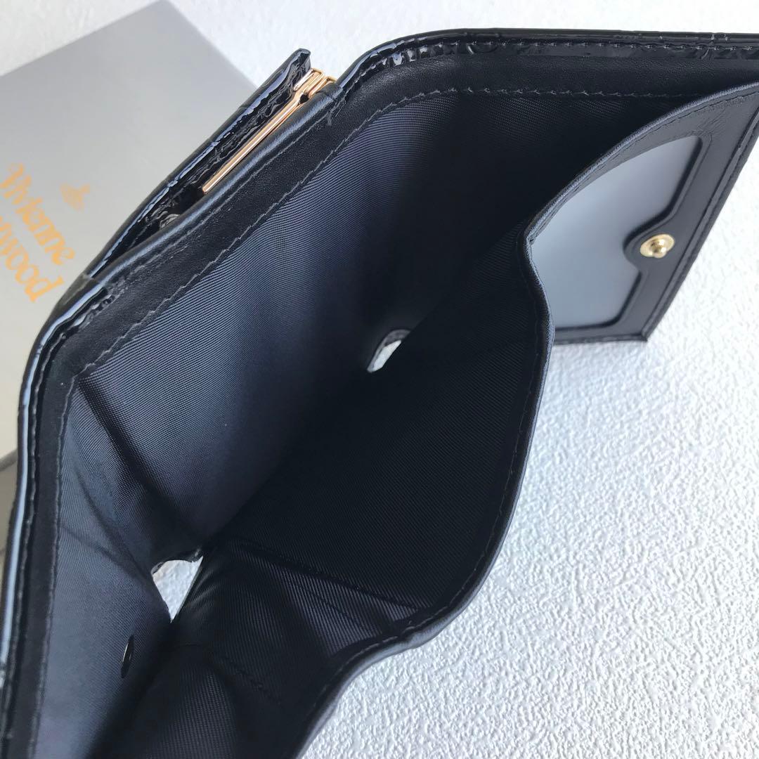 ヴィヴィアンウエストウッド　エナメル　三つ折り財布　がま口　黒