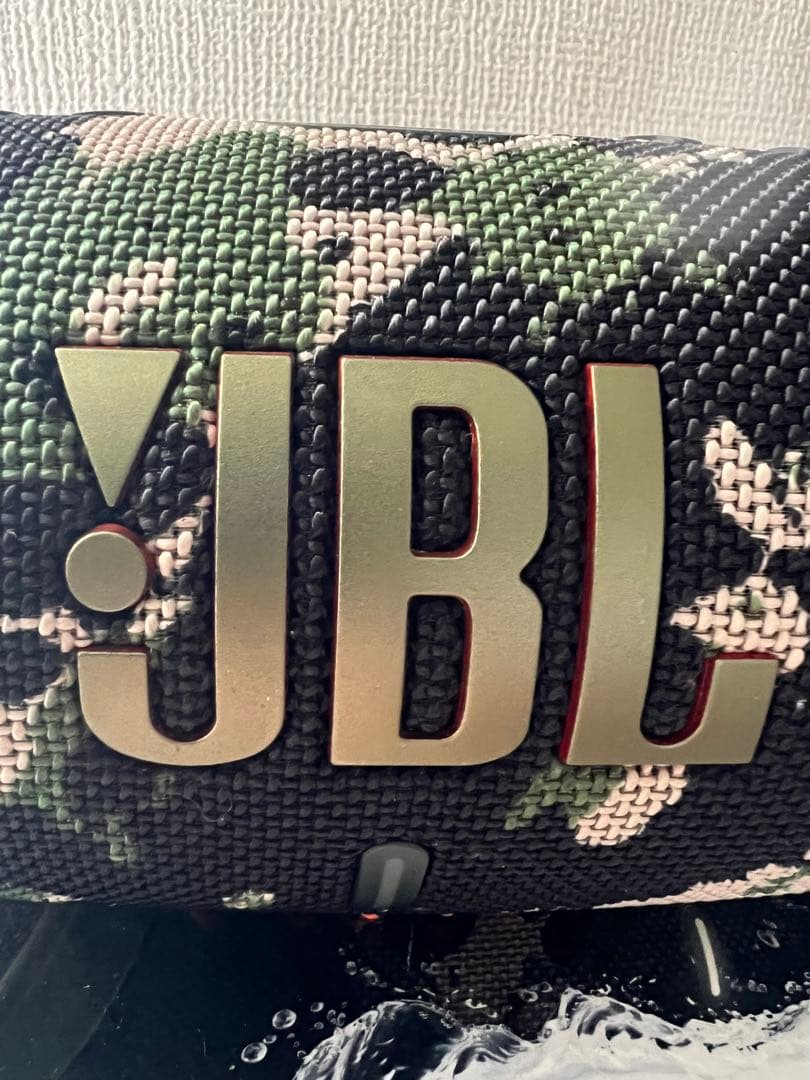 スピーカー・ウーファー JBL Charge 5 camo