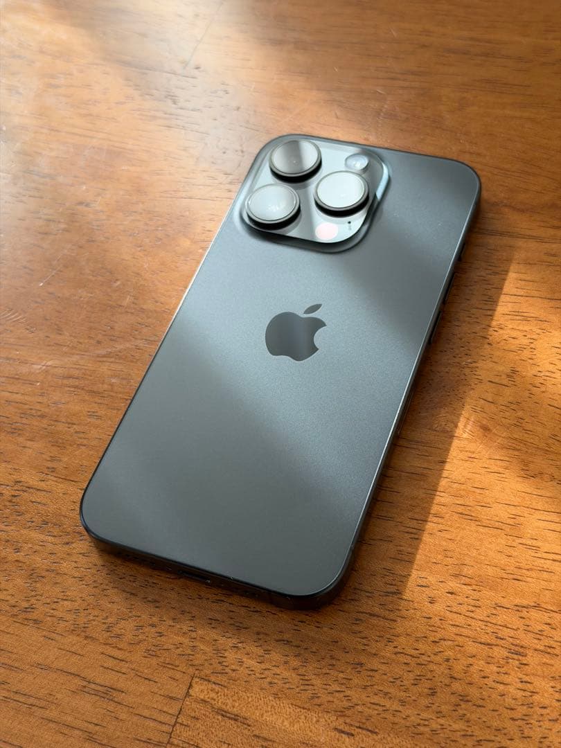 【美品】iPhone 15 Pro 256GB SIMフリー