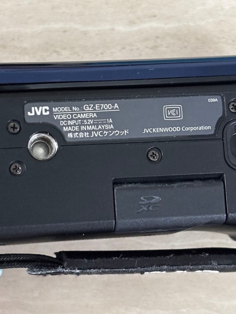JVC フルHD ビデオカメラ GZ−E700−A ブルー