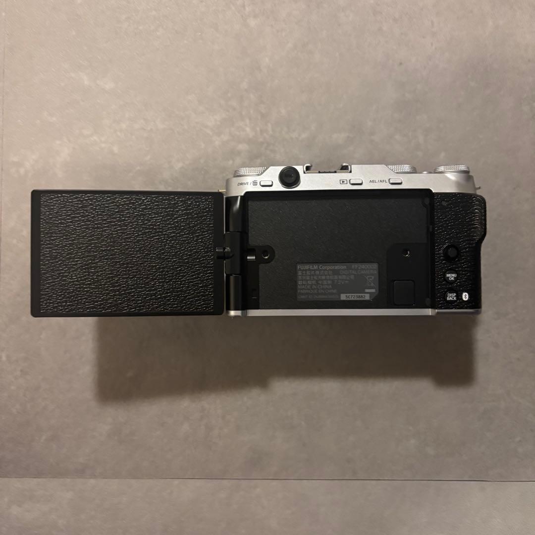 2025/10 購入 3年保証　FUJIFILM X-M5 シルバー 本体