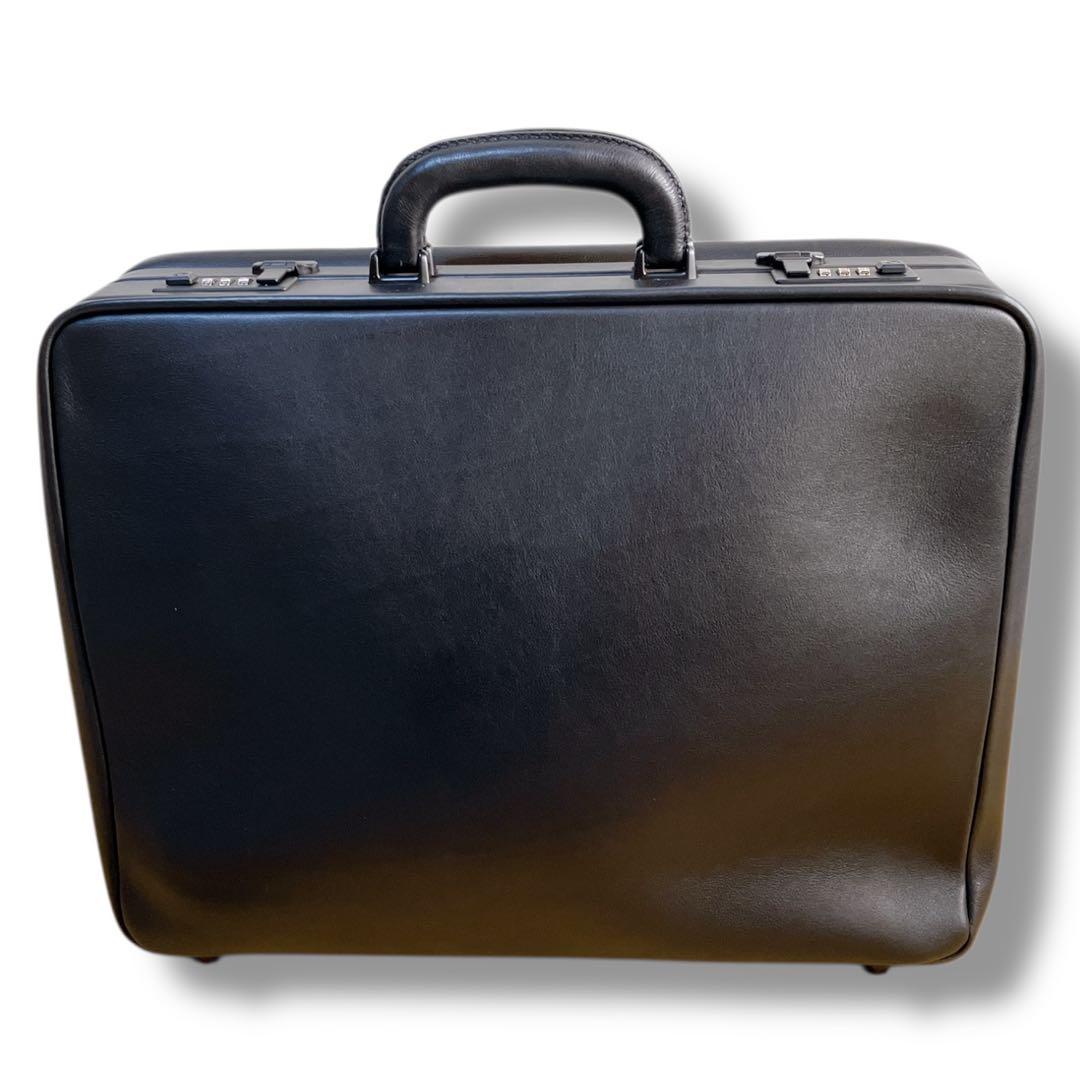 オファーマン 良品 ドイツ製 ソフトレザー アタッシュケース ブラック 袋付き