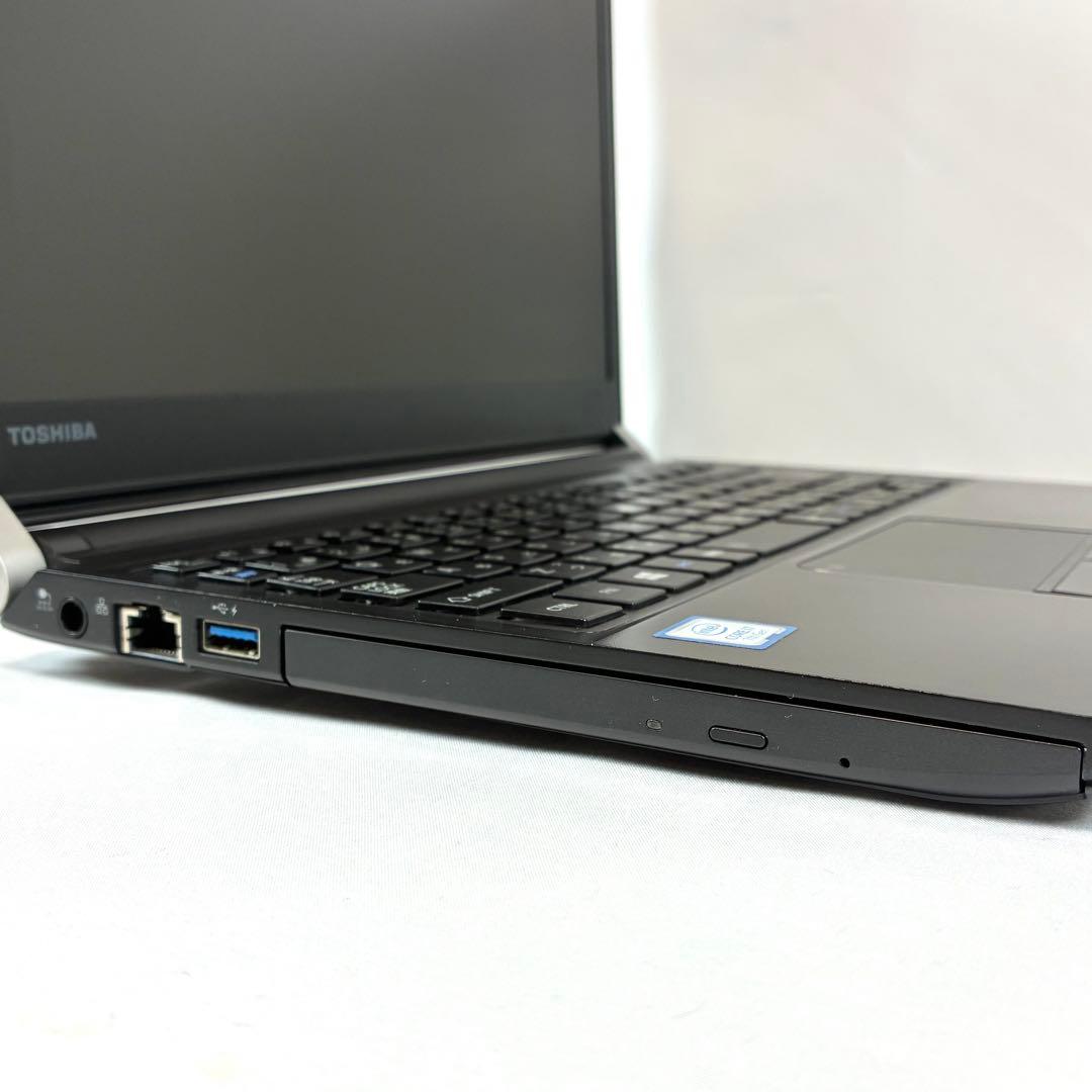 TOSHIBA dynabook R73/M i7 SSD512GBメモリ8GB