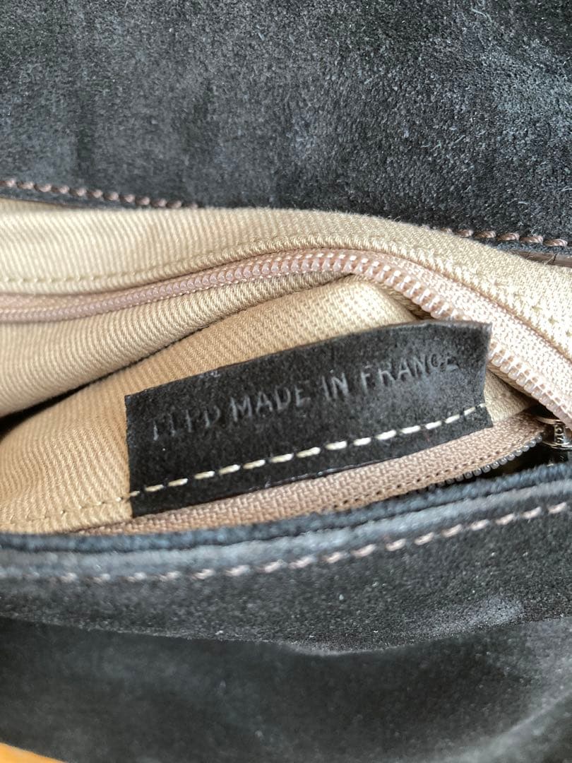 カルティエ　ショルダーバッグ