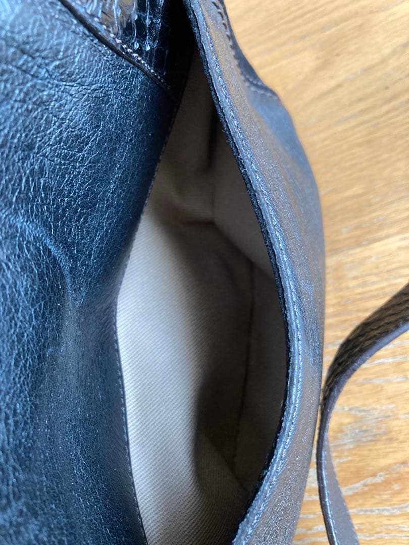 カルティエ　ショルダーバッグ