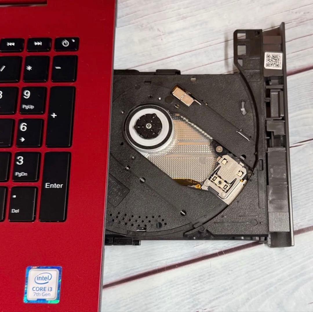 大人レッド❤️薄型ノートPC❤️Core i3❤️8GB❤️SSD❤️Windows 11