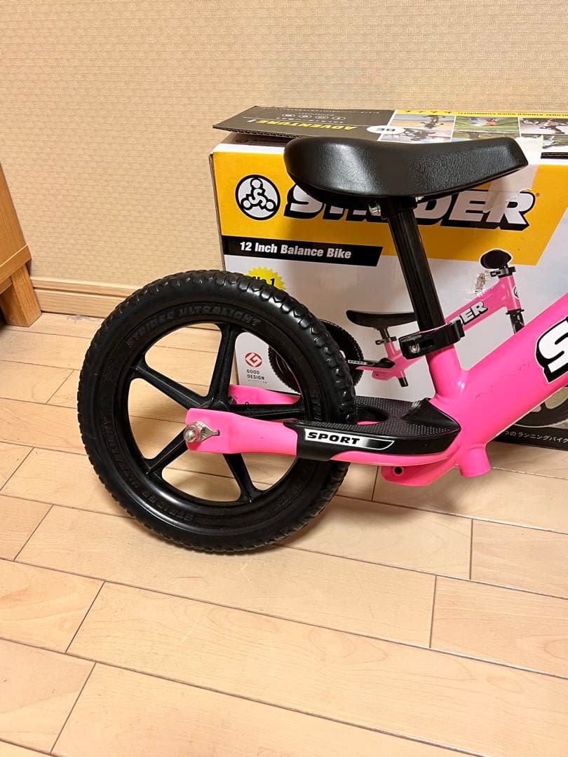 STRIDER 12 Inch Balance Bike ピンク