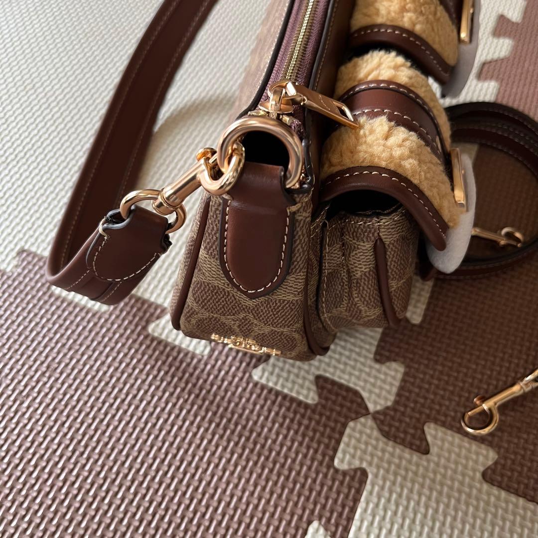 コーチ アシュトン バッグ・シグネチャー キャンバス アウトレット