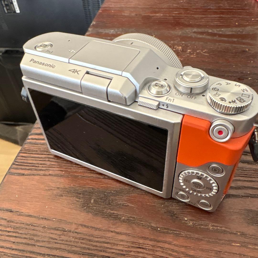 Panasonic DC-GF9 デジタル一眼レフカメラ