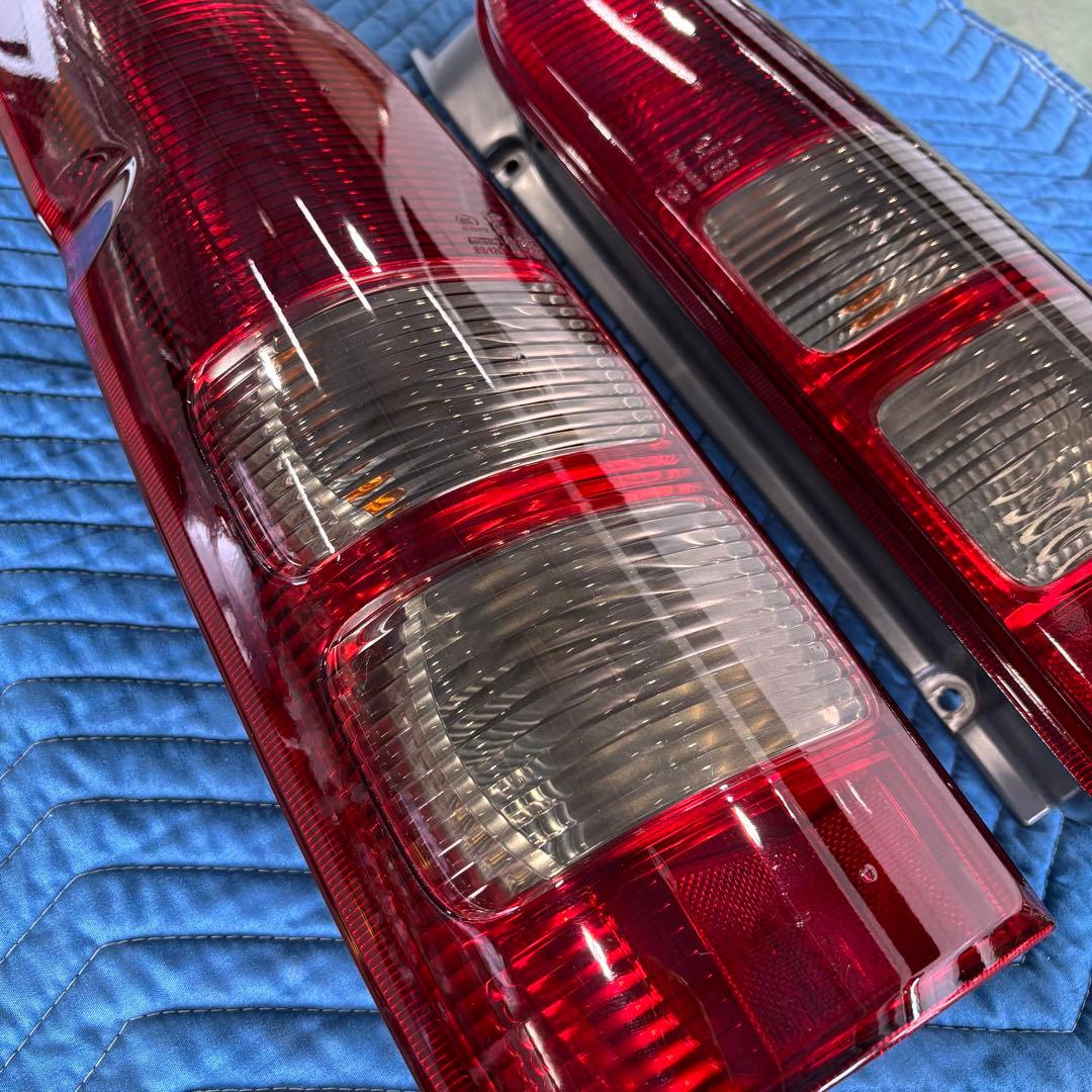 ハイエース　スモークテール