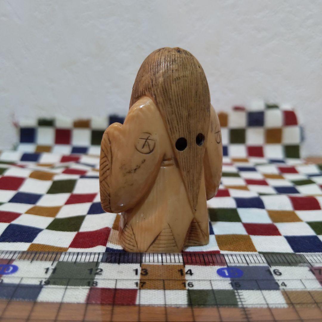 時代提げ物 面変絡繰根付 在銘 天然素材 高5.2cm幅3.9cm重30ｇ緻密彫