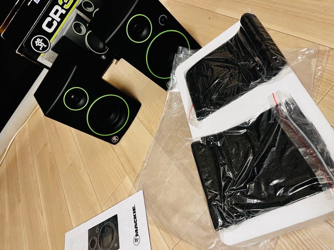 MACKIE CR3 モニタースピーカー