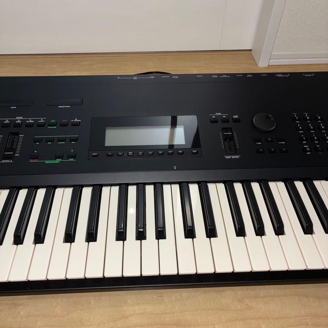 動作品　YAMAHA SY77 シンセサイザー　名機