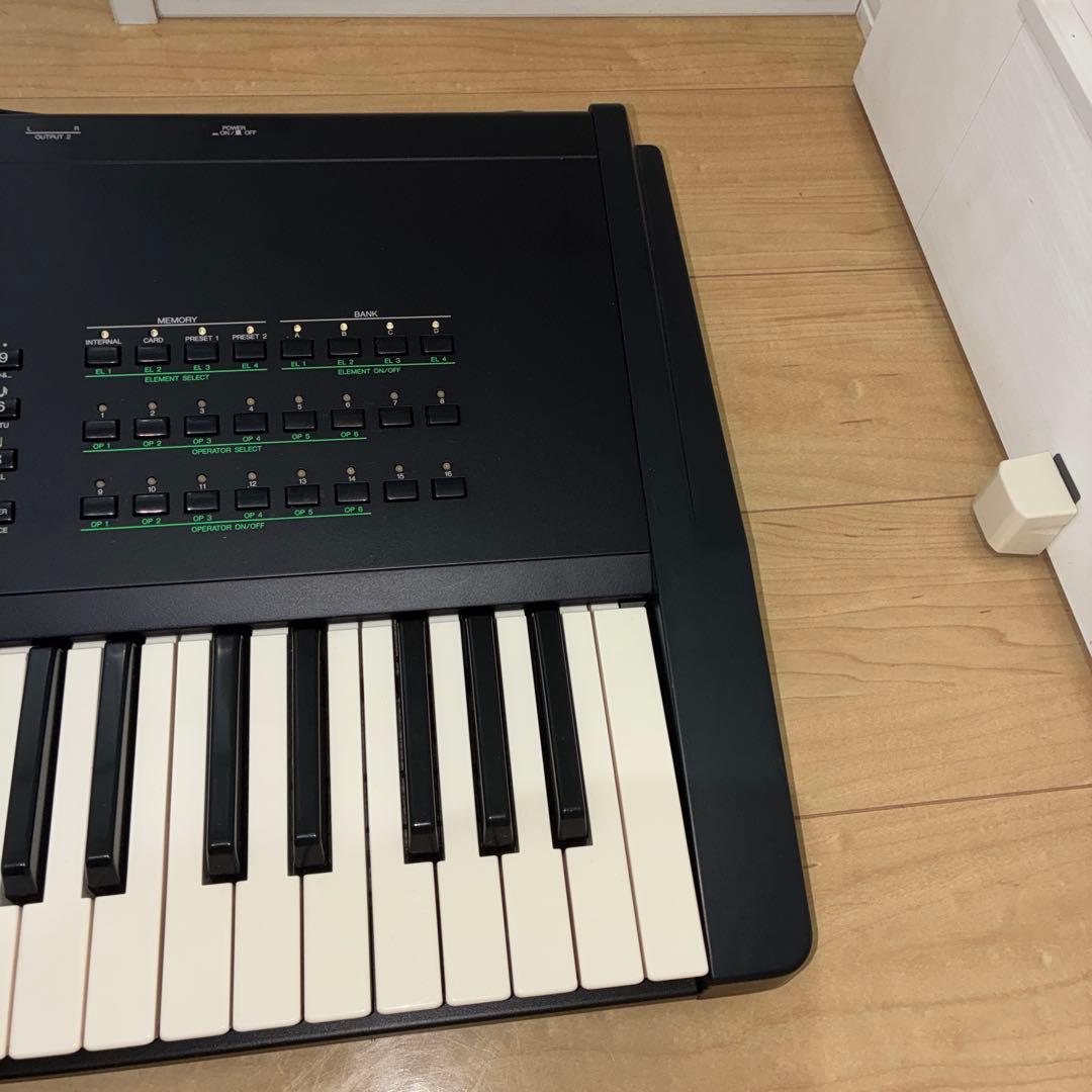 動作品　YAMAHA SY77 シンセサイザー　名機