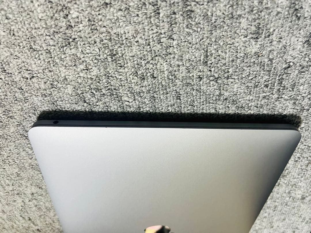 MacBook本体 Macbook Pro M2 2022 8gb 512gb