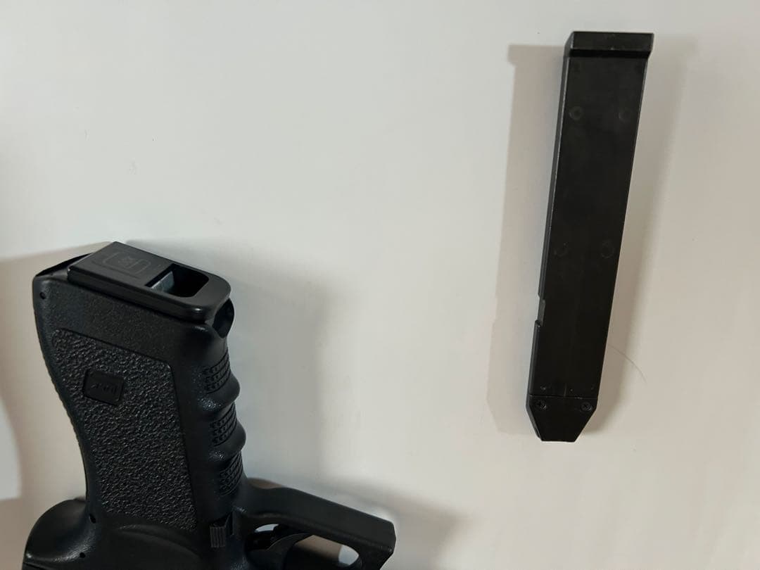 GLOCK 18C 電動ガン フルオート　バッテリー　充電器　美品　グロック