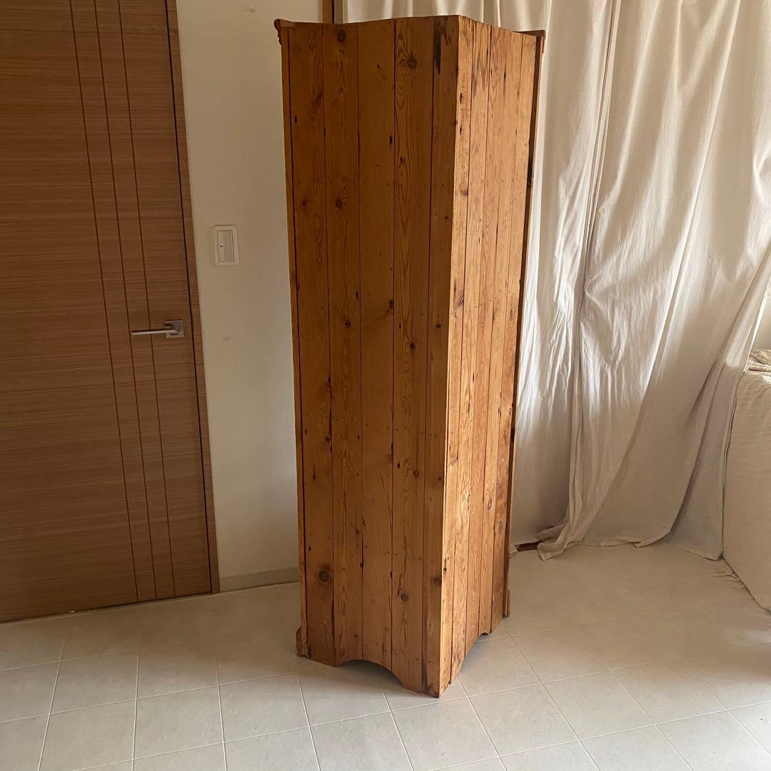 アンティーク　カントリー　パイン材　コーナーキャビネット　シェルフ　カップボード