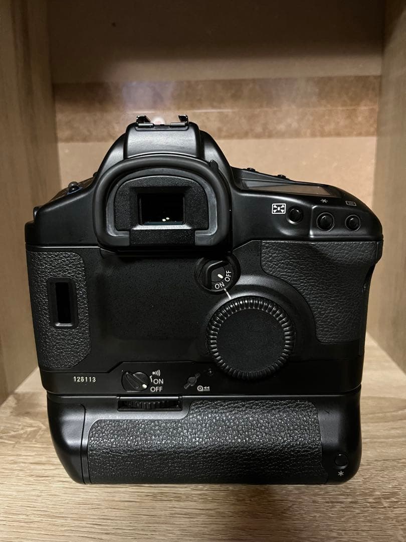 フィルムカメラ Canon eos-1v pb-e1