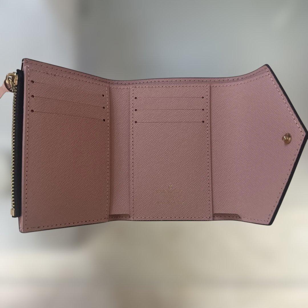 ルイヴィトン ポルトフォイユビクトリーヌ 三つ折財布