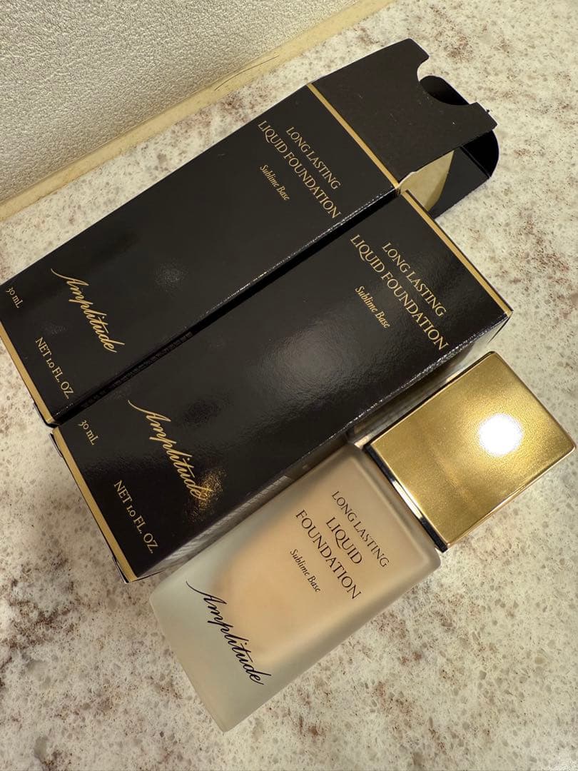 Amplitude アンプリチュード　リキッド　ファンデーション　00