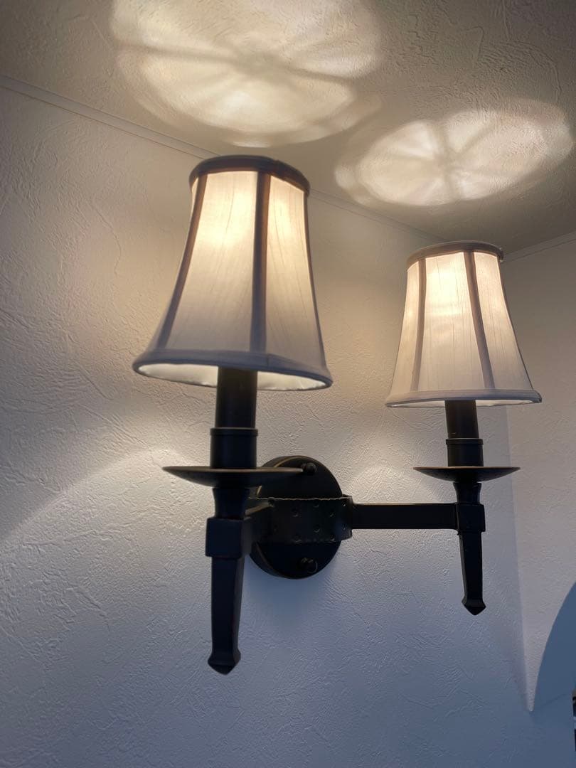 シャンデリア 8灯とブラケットランプ 2灯×2セット