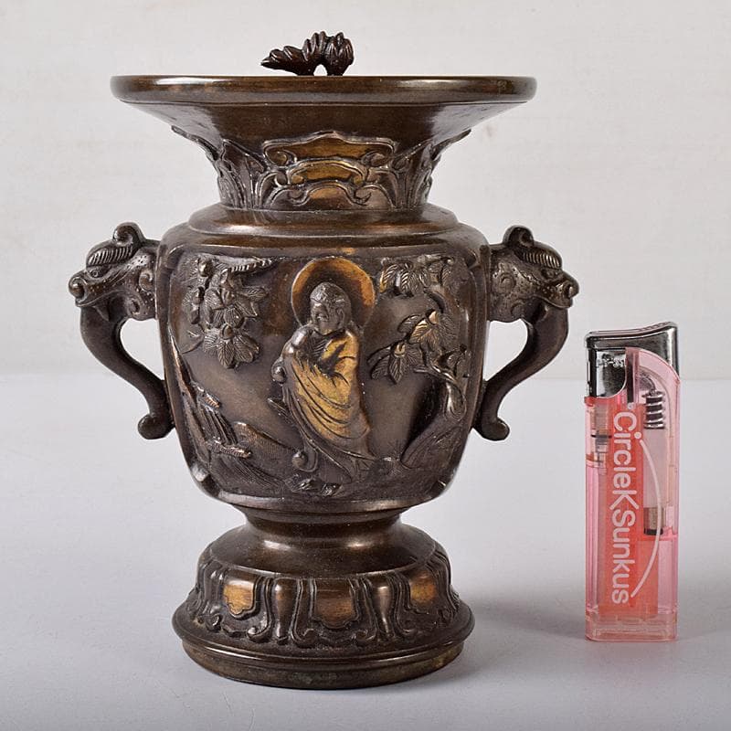 仏教美術　金工師　中尾宗貞制造　古銅　盛上彫　人物刻　花立　仏具　V　R8422