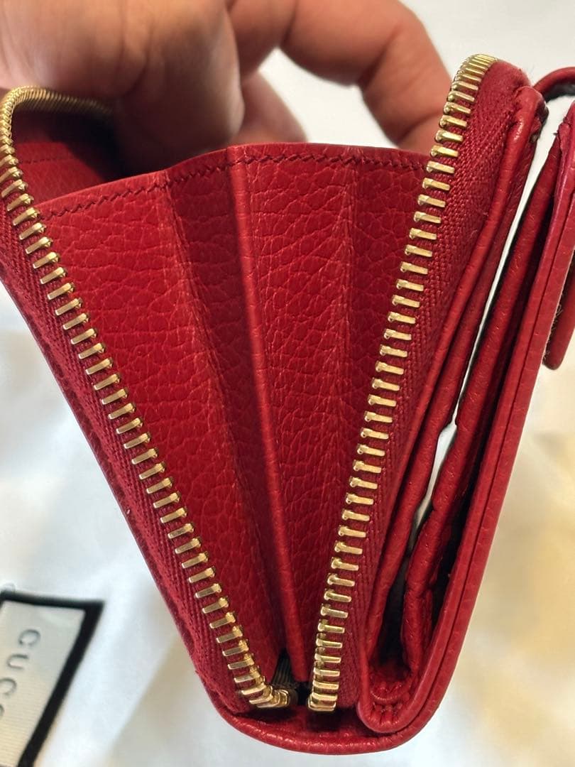 GUCCI GGパターン 二つ折り財布コンパクトウォレットラウンドジップ