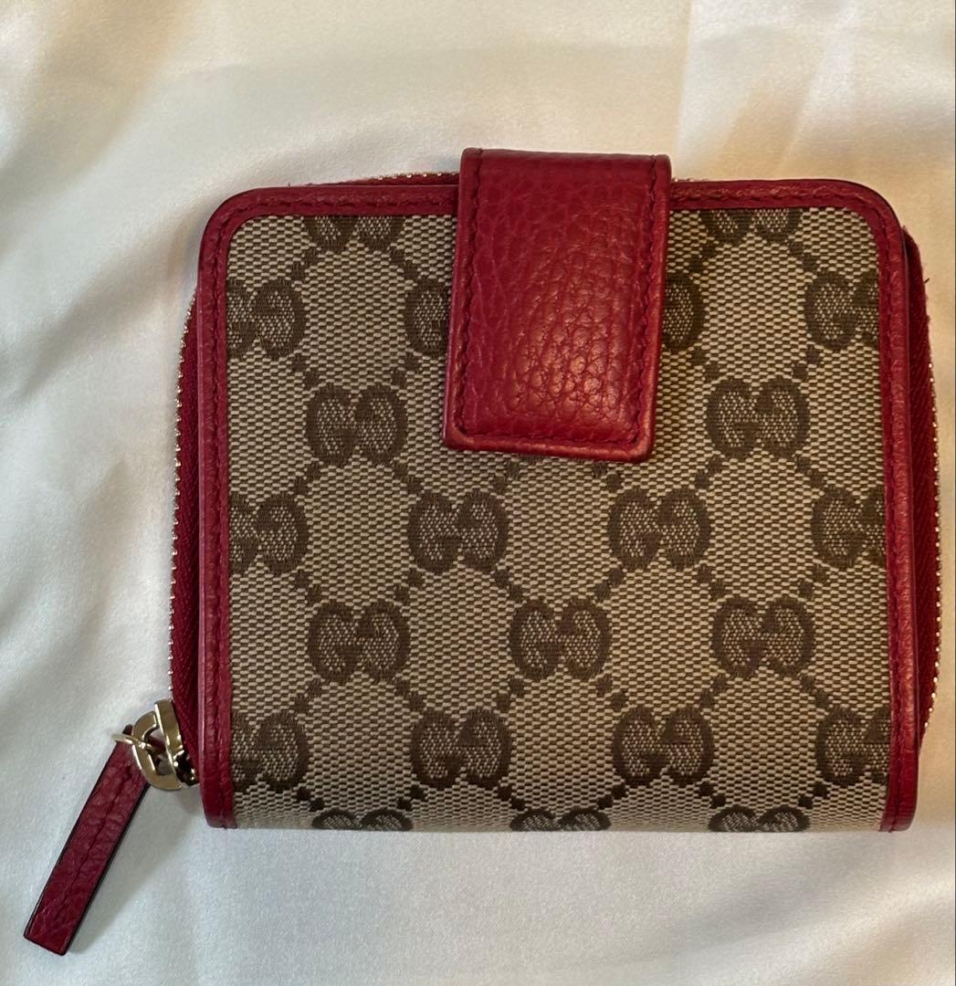 GUCCI GGパターン 二つ折り財布コンパクトウォレットラウンドジップ