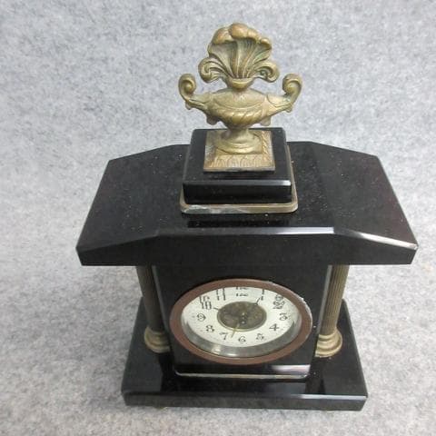 精工舎硝子宮型置時計 [B26960]