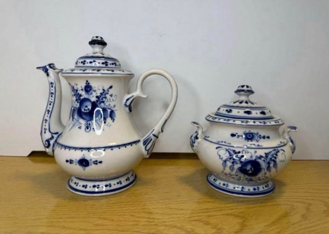 セール❗️ロシア　ヴィンテージ グジェリ焼き　ポットとシュガーポット２個セット