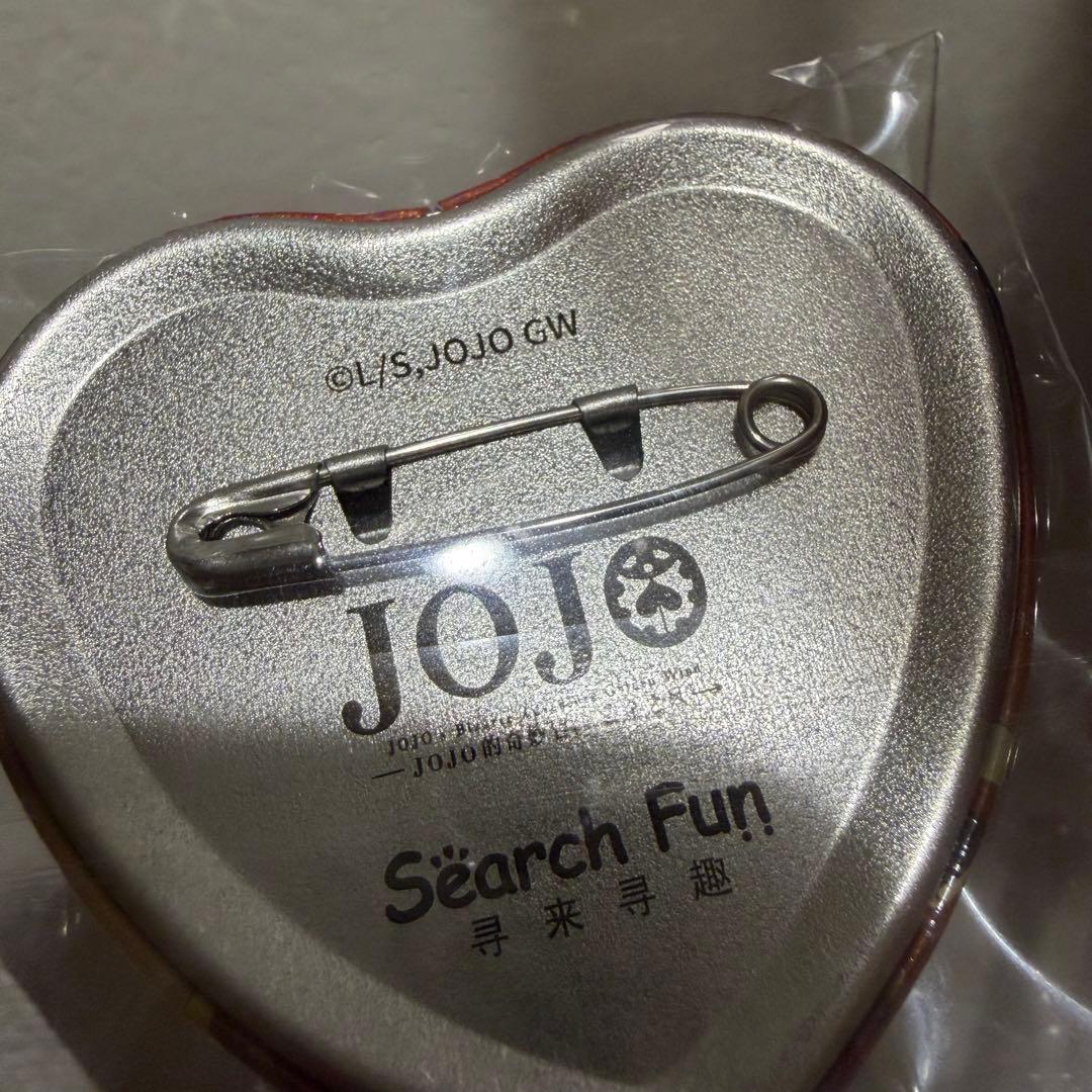 メルカリ最安！ジョジョの奇妙な冒険【中国限定ハート缶バッジジョルノ2種5セット】