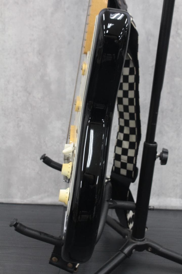 ▲Fender STRATOCASTER JAPAN Tシリアル エレキギター