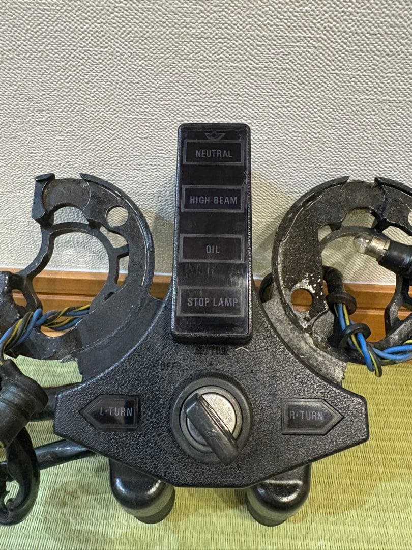 ⭐︎当時物⭐︎KZ系メーターブラケット　鍵付き