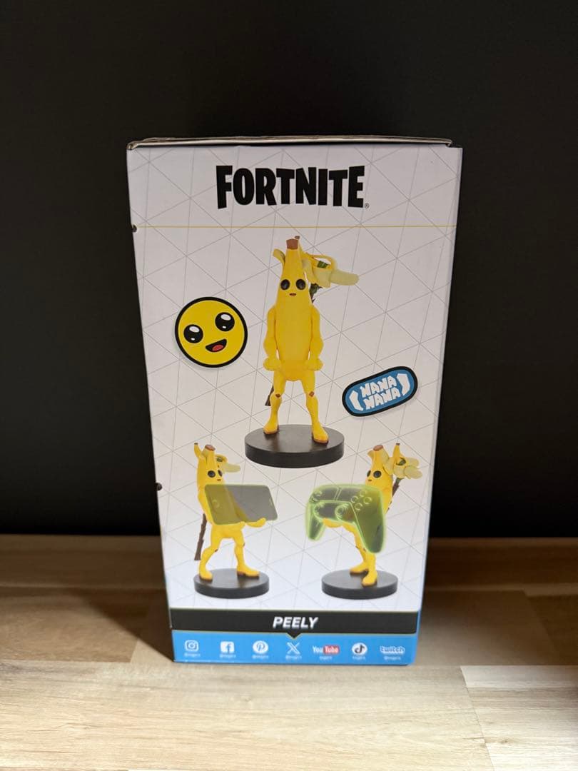 海外正規品ピーリーコントローラースタンド フォートナイトケーブルガイシリーズ