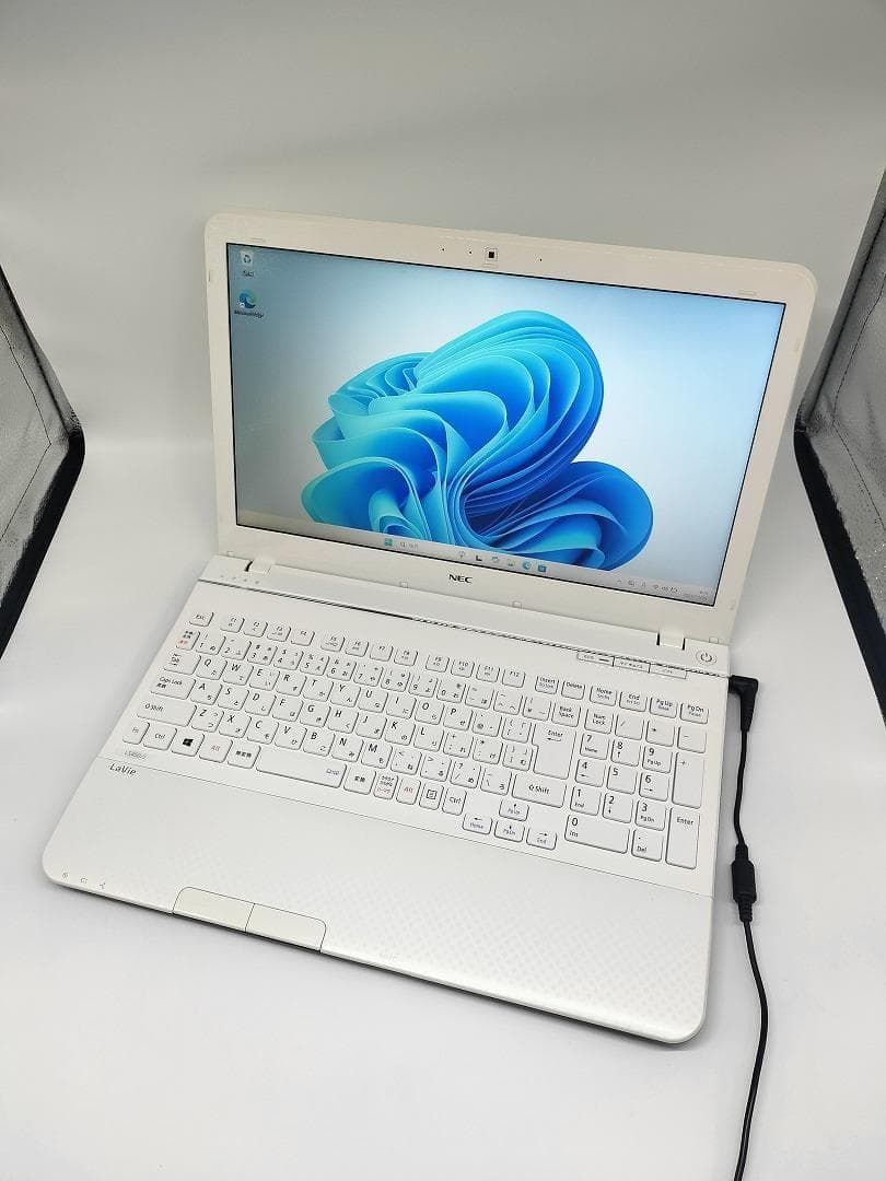 【NEC】爆速Corei7/新品SSD256GB 15.6 ノートパソコン B3