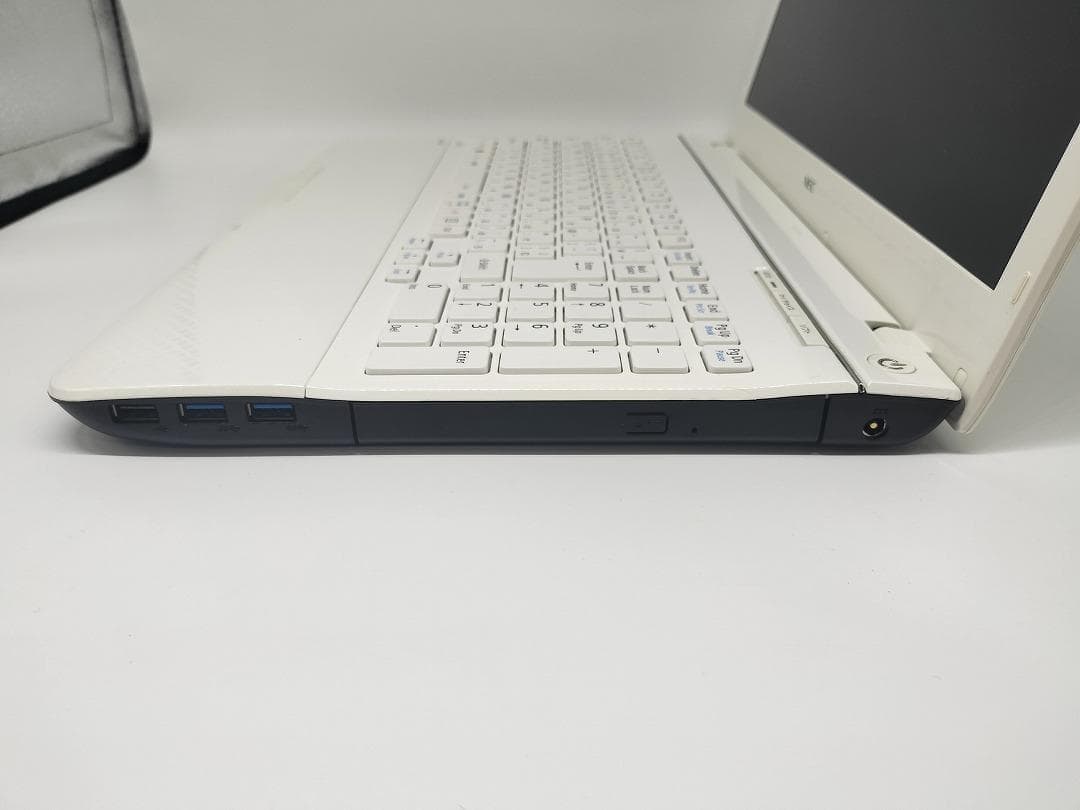 【NEC】爆速Corei7/新品SSD256GB 15.6 ノートパソコン B3