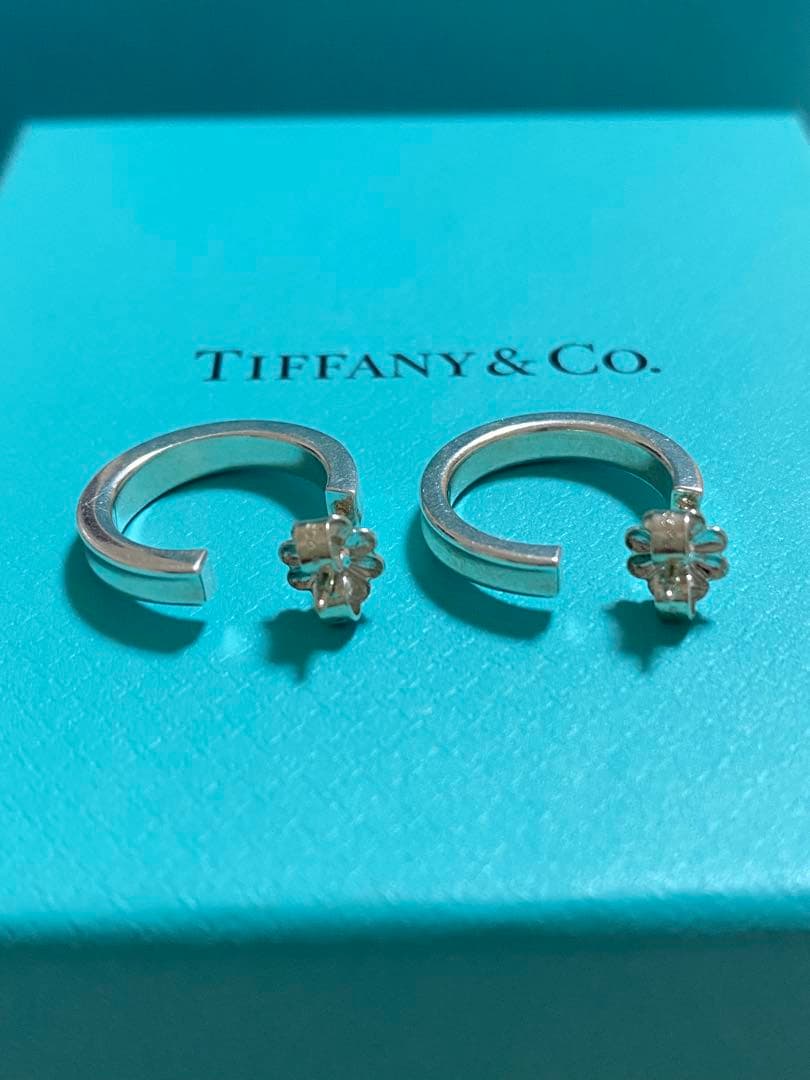 Tiffany & Co. （両耳用）シルバー フープピアス1837スモール