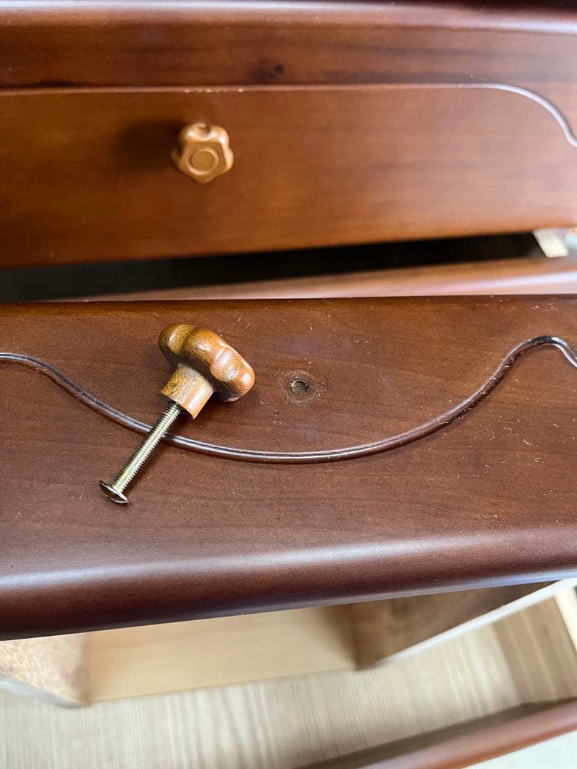 チェスト　キティちゃん　ブックスタンド付き