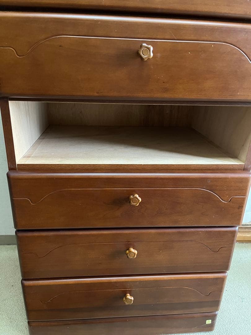 チェスト　キティちゃん　ブックスタンド付き