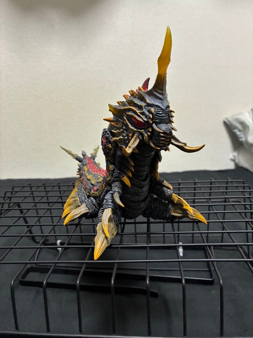 バトラ(成虫) & バトラ (幼虫) モンスターアーツ