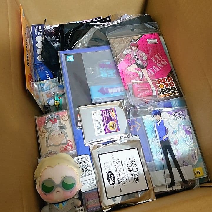 アニメグッズ ノンジャンル 大量 まとめ売り アクスタ 缶バッジ マスコット 他