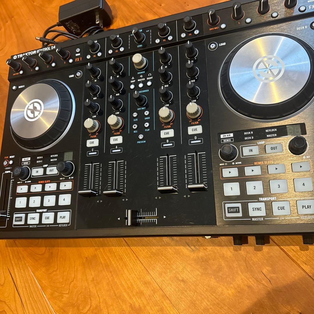 DJ機材 TRAKTOR KONTROL S4 mk2
