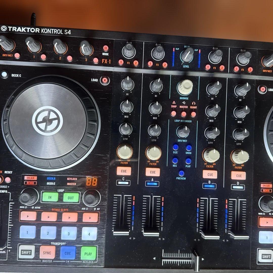 DJ機材 TRAKTOR KONTROL S4 mk2