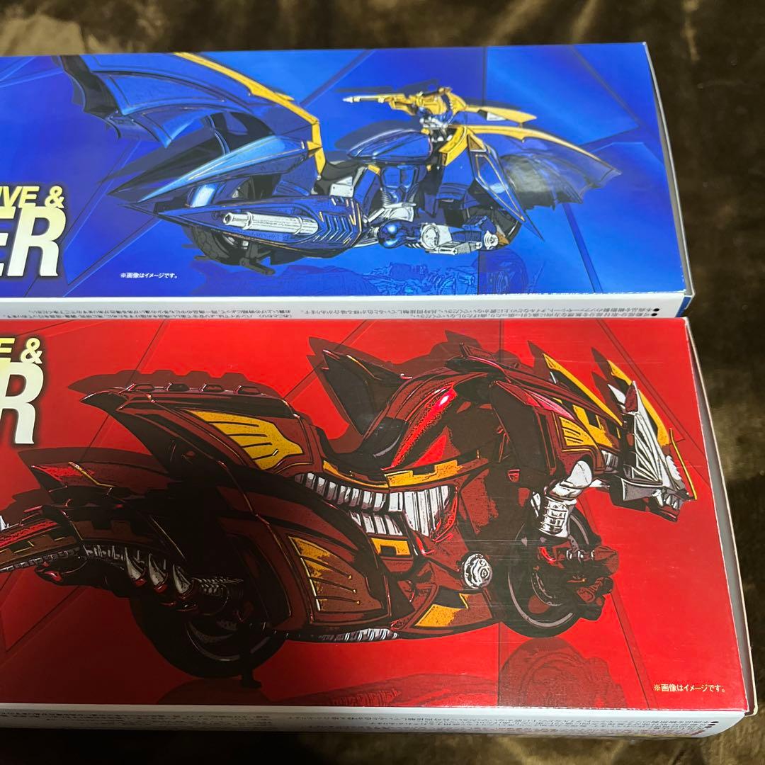 S.H.Figuarts 仮面ライダー　龍騎サバイブ＆ナイトサバイブ　極美品